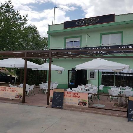 Hostal La Pared Torres de la Alameda Zewnętrze zdjęcie